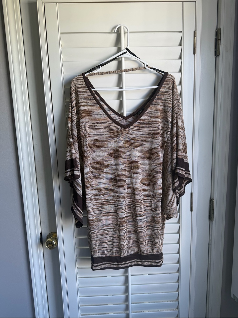 bebe Brown Striped V-Neck Tunic butterfly top sz M boho indie sleaze